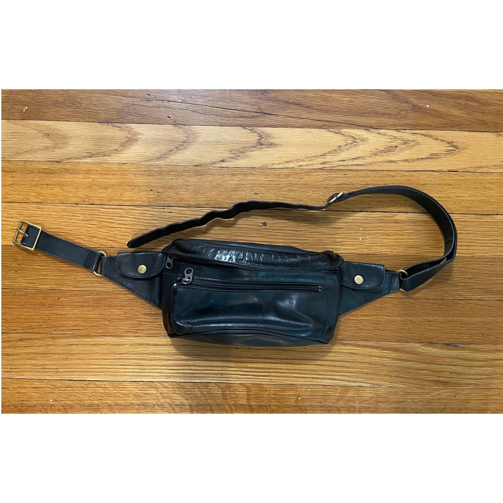 Vintage Coach Black Leather Fanny Pack Belt Bag Made in USA 5200-966